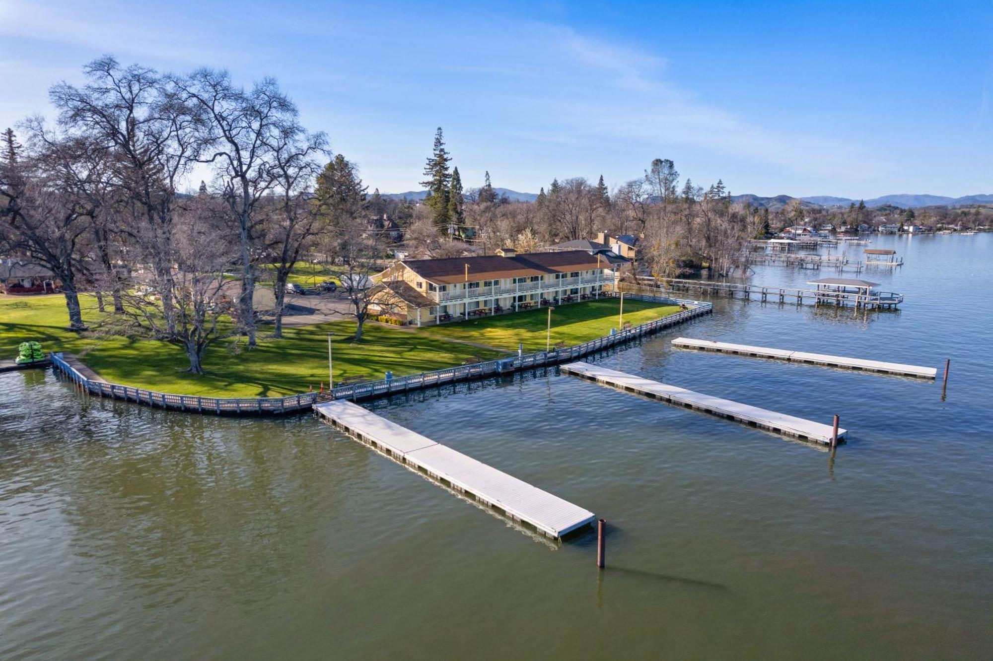 Skylark Shores 4* Lakeport