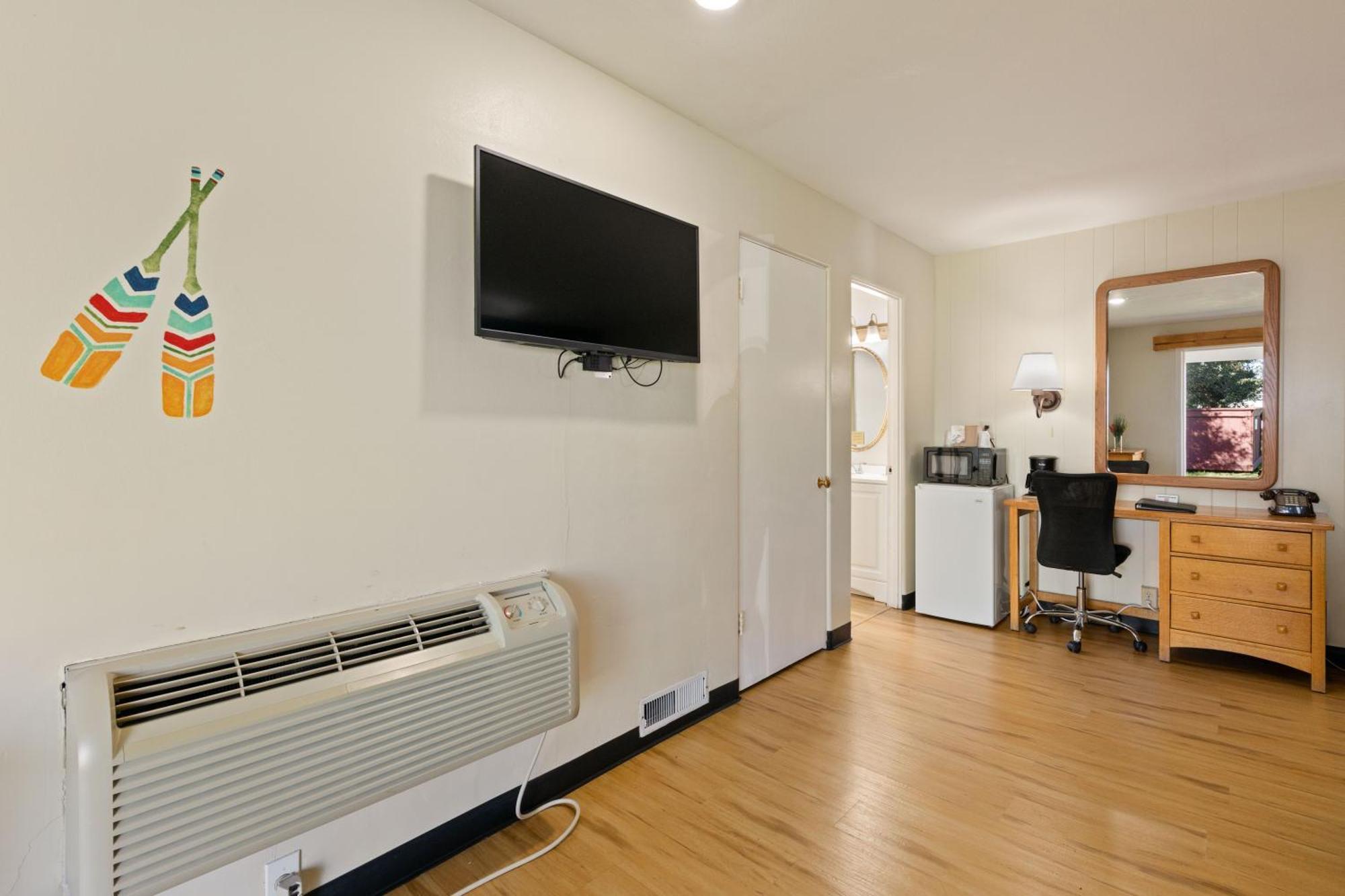 Hotel Skylark Shores 4*